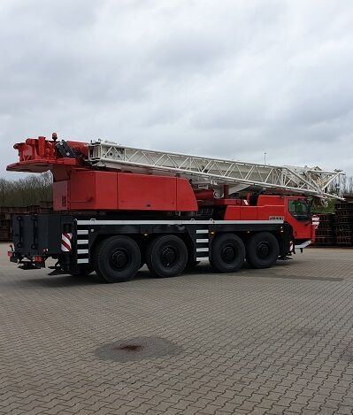Liebherr LTM1090, 2006 Used for sale 90 Tons Capacity