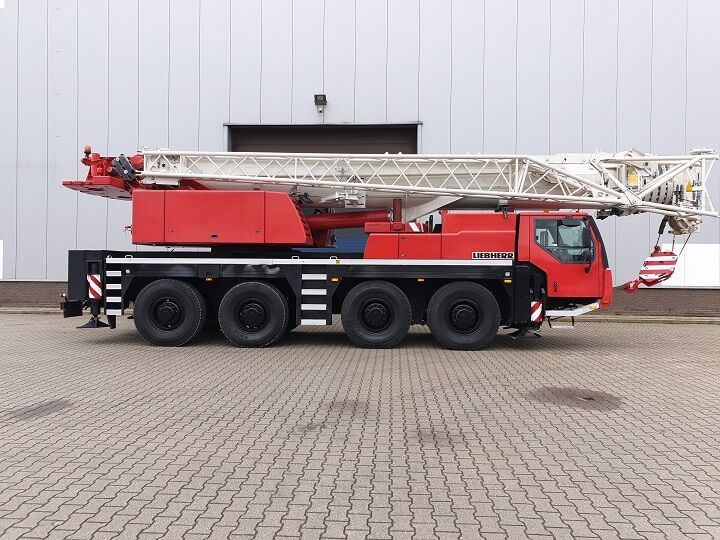Liebherr LTM1090, 2006 Used for sale 90 Tons Capacity