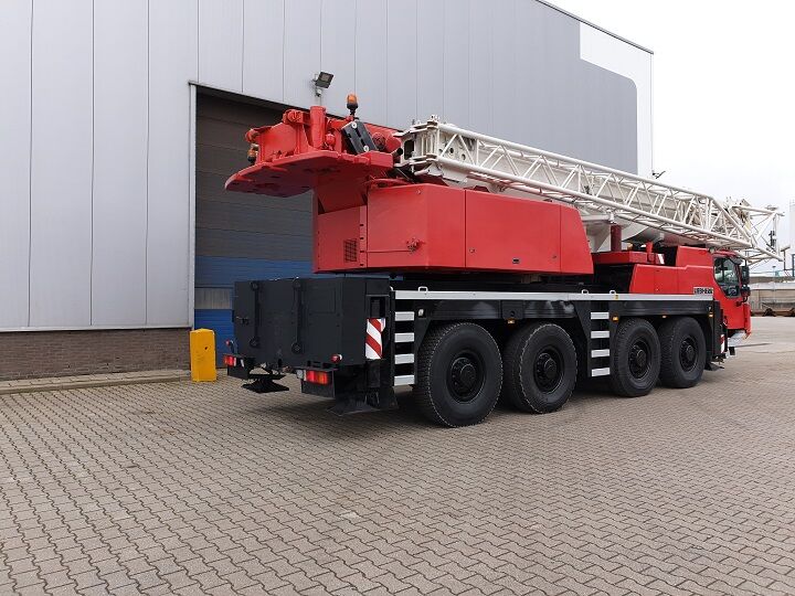 Liebherr LTM1090, 2006 Used for sale 90 Tons Capacity