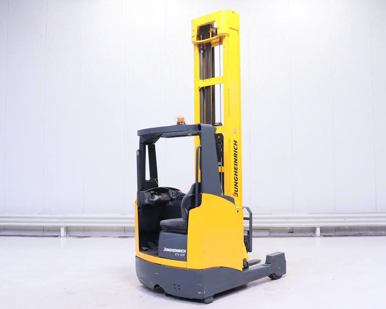 JUNGHEINRICH ETV-320