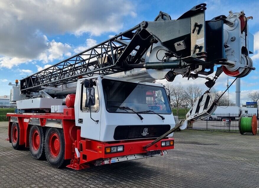 GROVE GMK3050